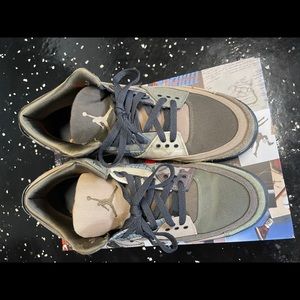 Like new in box- Nike Air Jordan 3 Retro